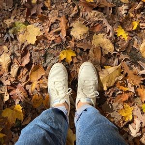 Meet your Posher, Abi